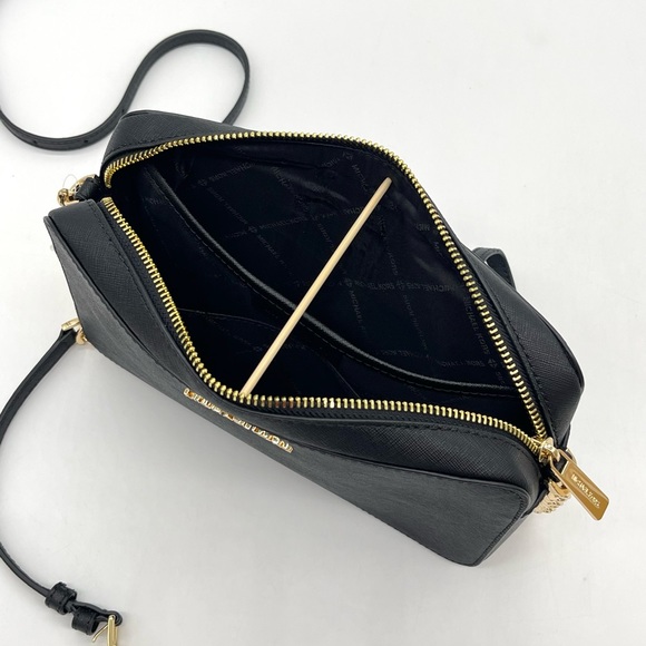 Michael Kors EW Large Crossbody Bag & Trifold Wallet Black - Picture 6 of 10